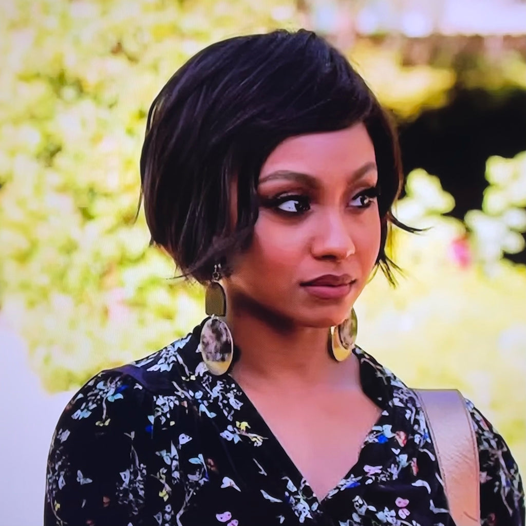 Tetona Jackson Rocking The Sleek Kitty on Home Economics